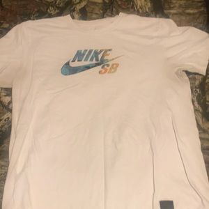 Nike SB T